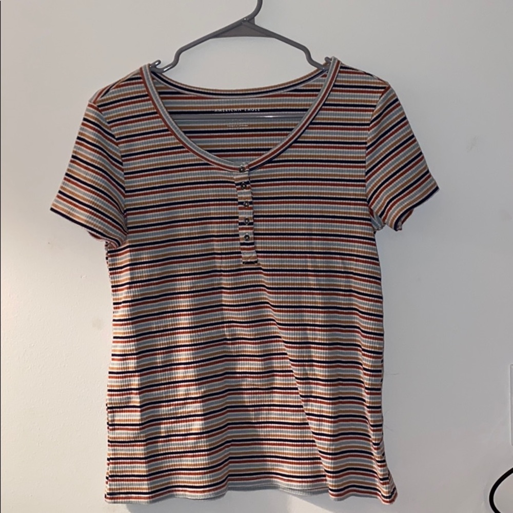 multicolor low neck t-shirt